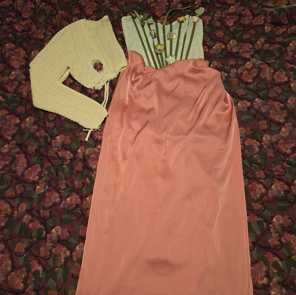 Lacemade Floral Tulip skirt dress - Picture 2 of 10